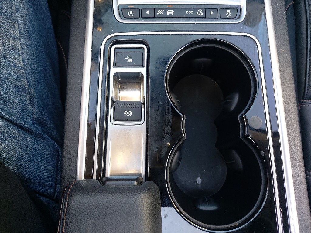 Jaguar Xe 20d 2017 SAJAA4BN2HCP02768 Image 26