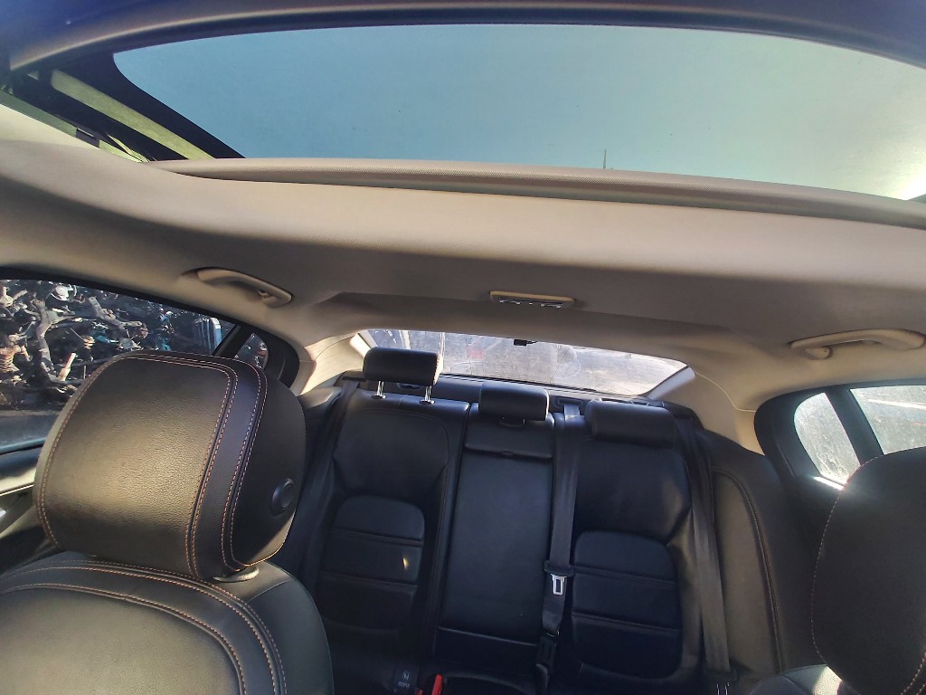 Jaguar Xe 20d 2017 SAJAA4BN2HCP02768 Image 28
