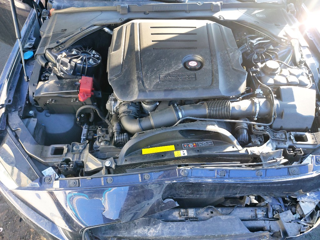 Jaguar Xe 20d 2017 SAJAA4BN2HCP02768 Image 45