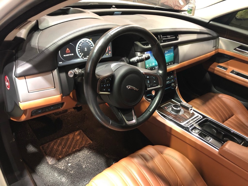 Jaguar Xf X260 2018 SAJBB4BNXJCY61805 Image 22