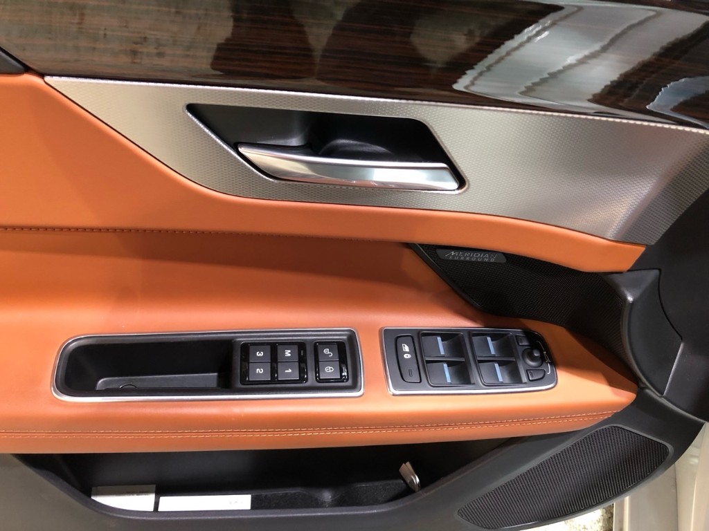 Jaguar Xf X260 2018 SAJBB4BNXJCY61805 Image 23