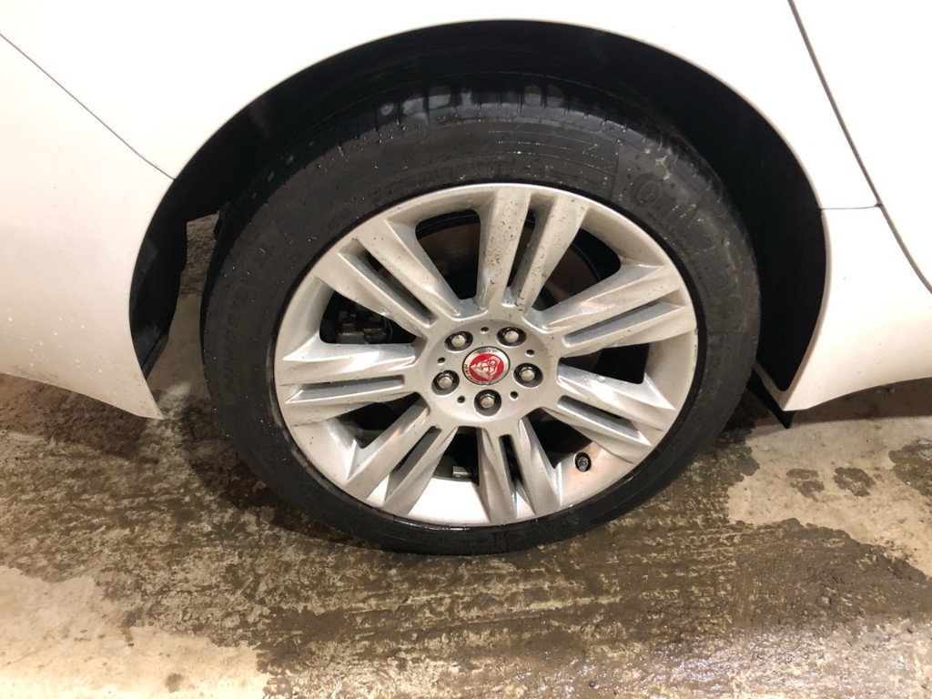 Jaguar Xf X260 2018 SAJBB4BNXJCY61805 Image 39