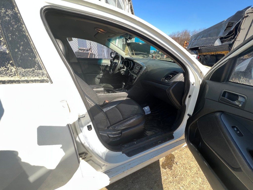 KNAGN418BEA523242 KIA K5