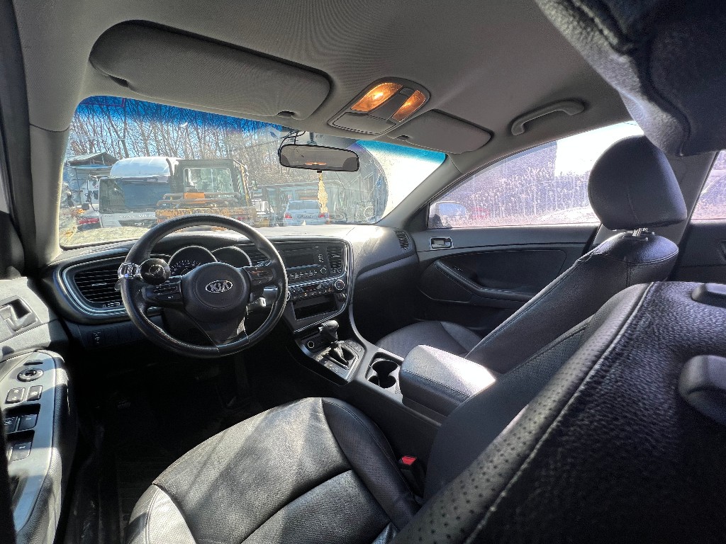 KNAGN418BEA523242 KIA K5