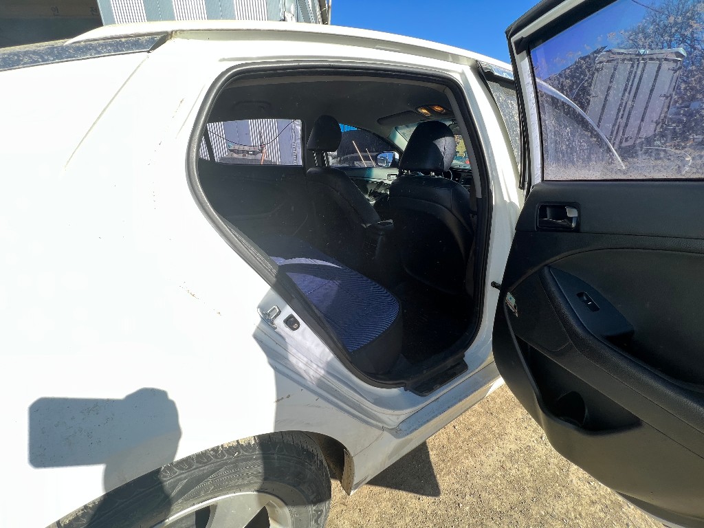 KNAGN418BEA523242 KIA K5