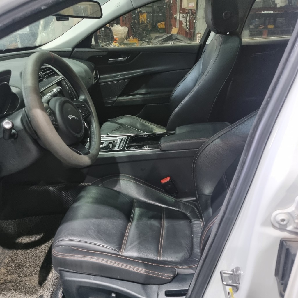 SAJAB4BN6GA925046 Jaguar Xe 20d