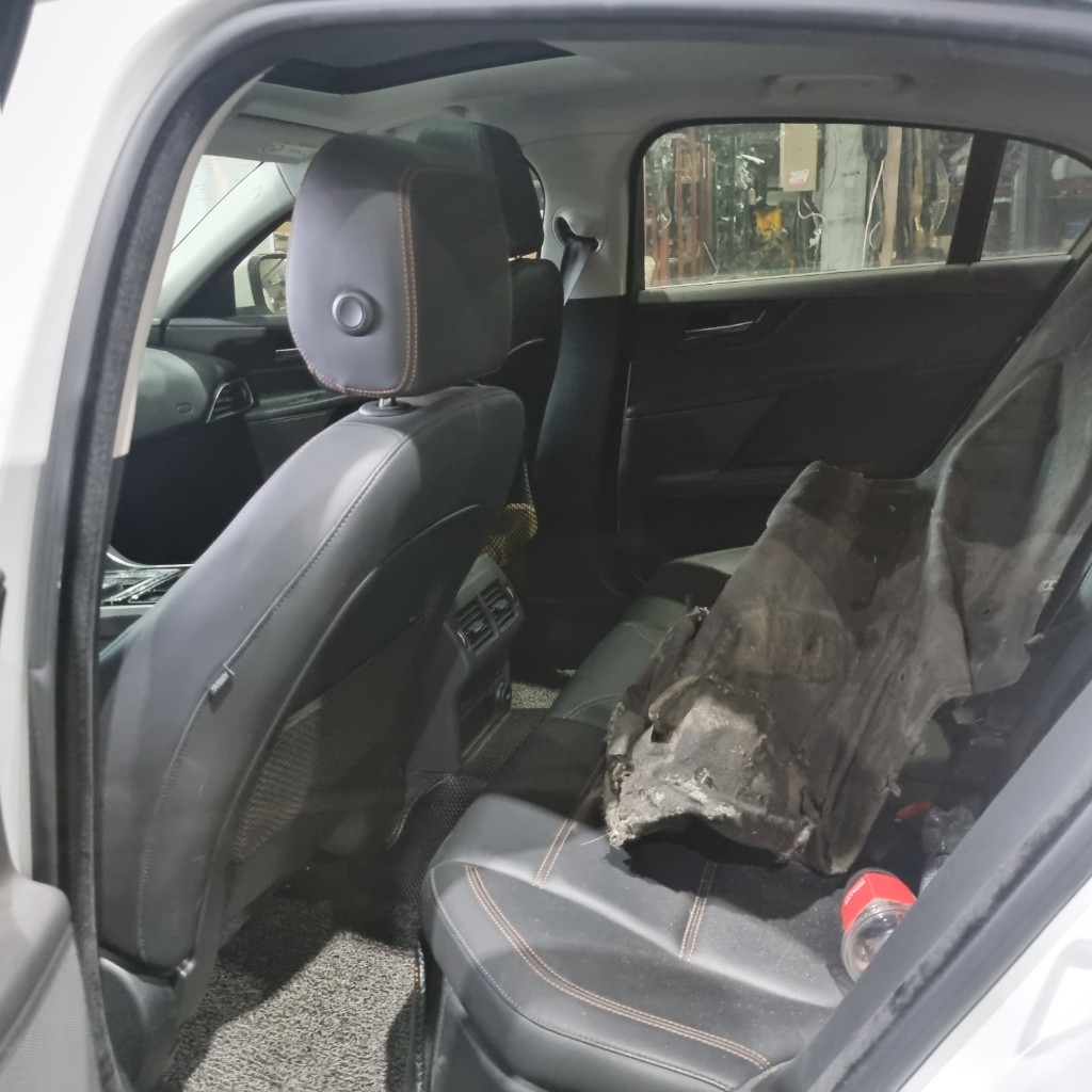 SAJAB4BN6GA925046 Jaguar Xe 20d
