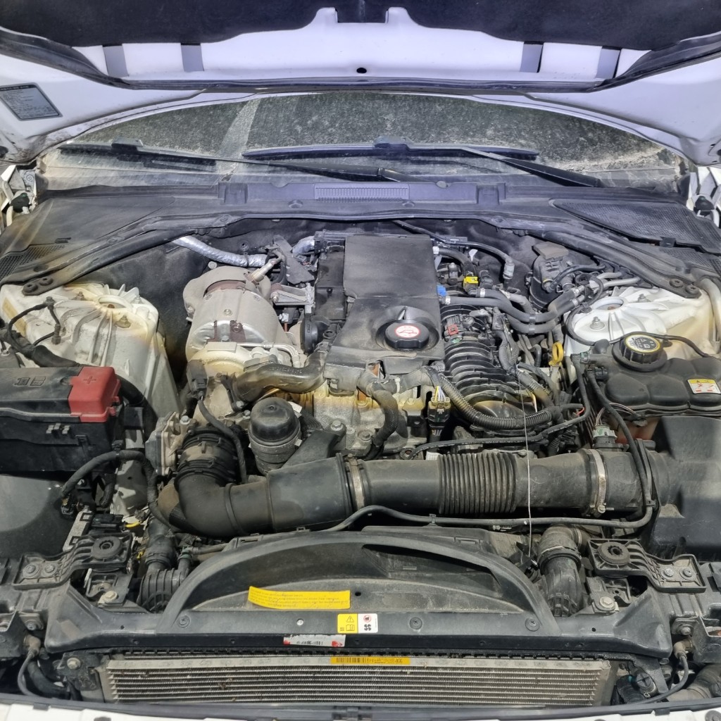 SAJAB4BN6GA925046 Jaguar Xe 20d