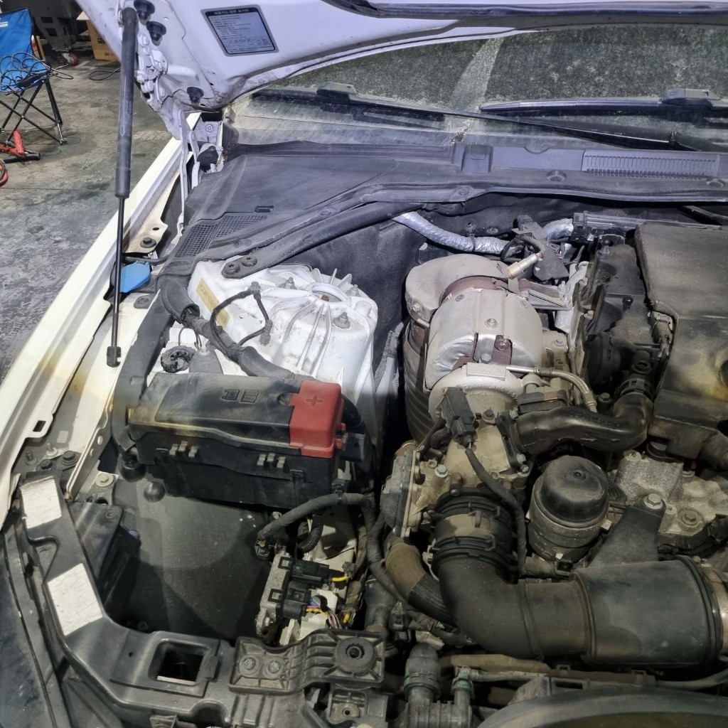 SAJAB4BN6GA925046 Jaguar Xe 20d