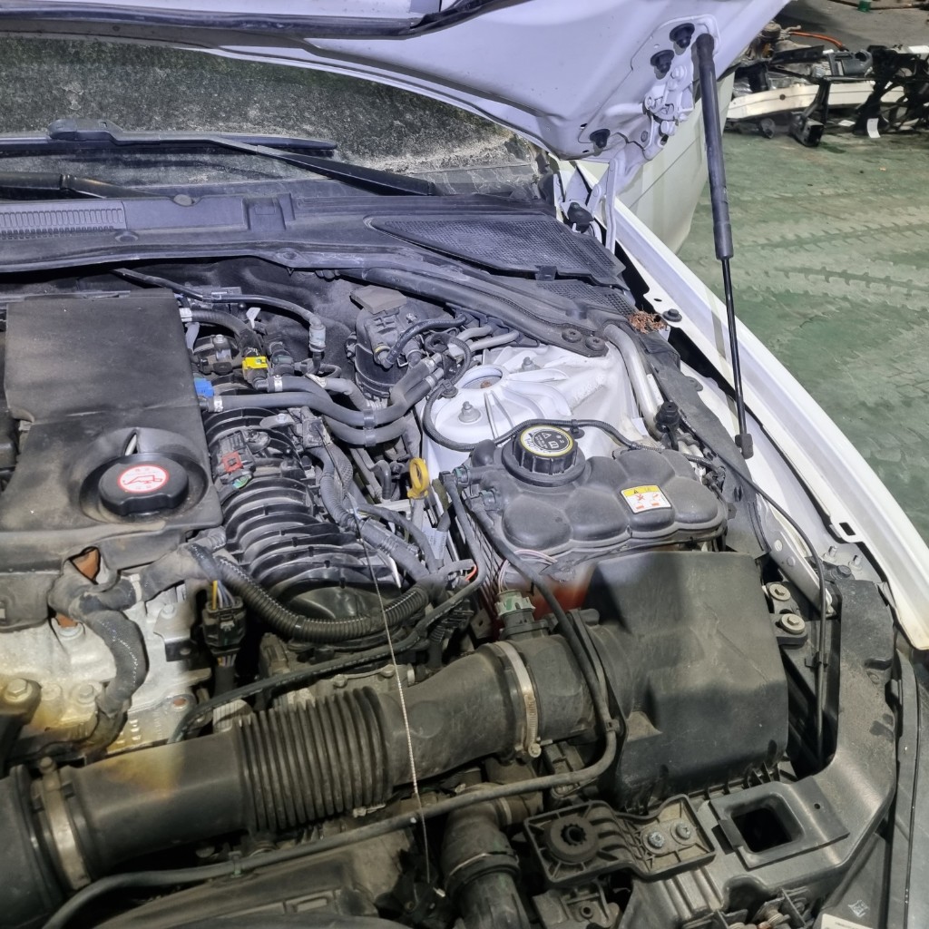SAJAB4BN6GA925046 Jaguar Xe 20d