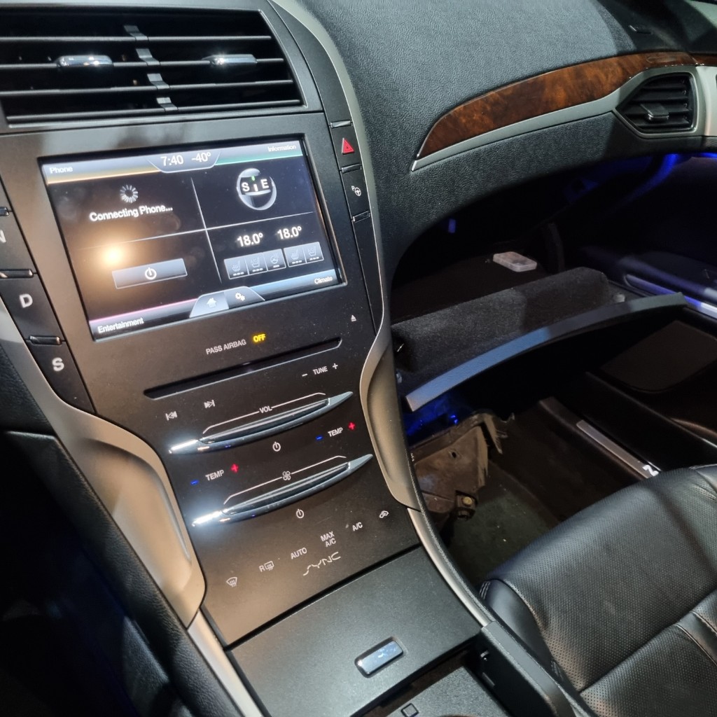 Lincoln MKZ 2016 3LN6L2G95GR621807 Image 10