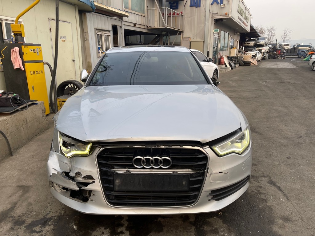 Audi New A6 2014 WAUZZZ4G9EN131220 Image 2
