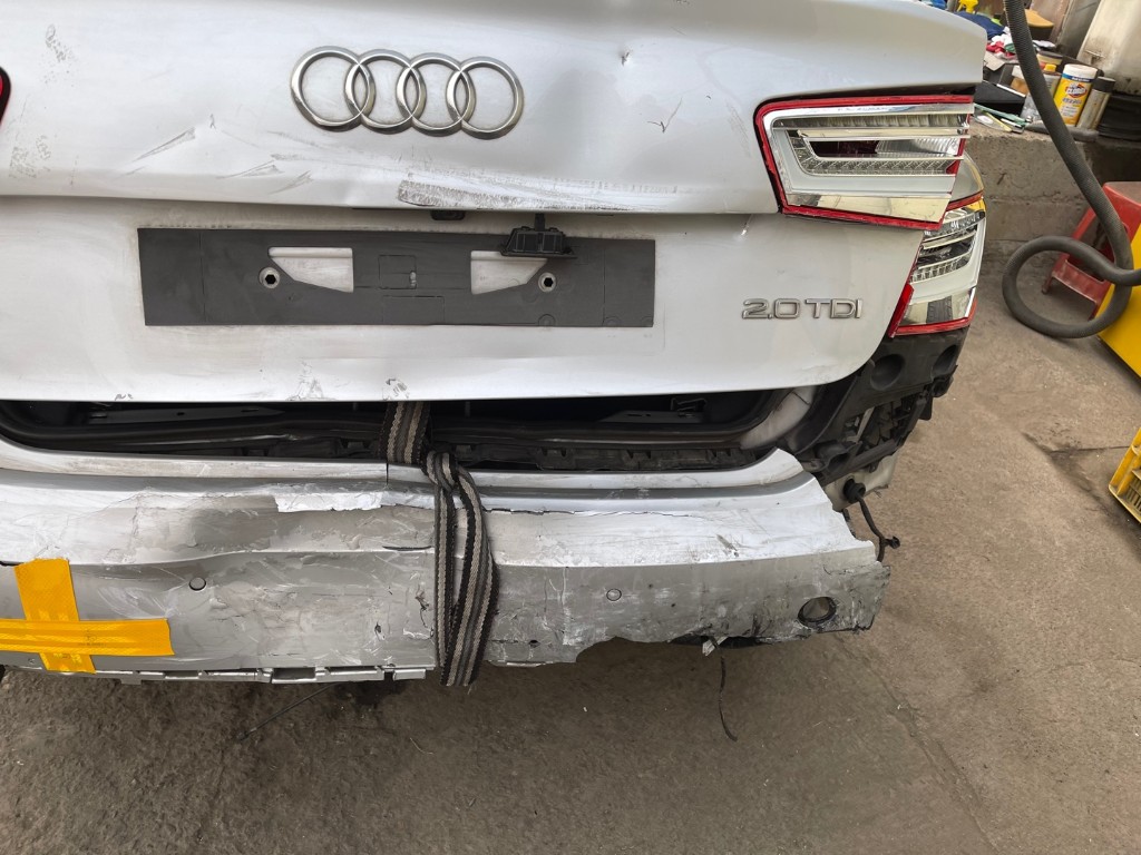 Audi New A6 2014 WAUZZZ4G9EN131220 Image 15