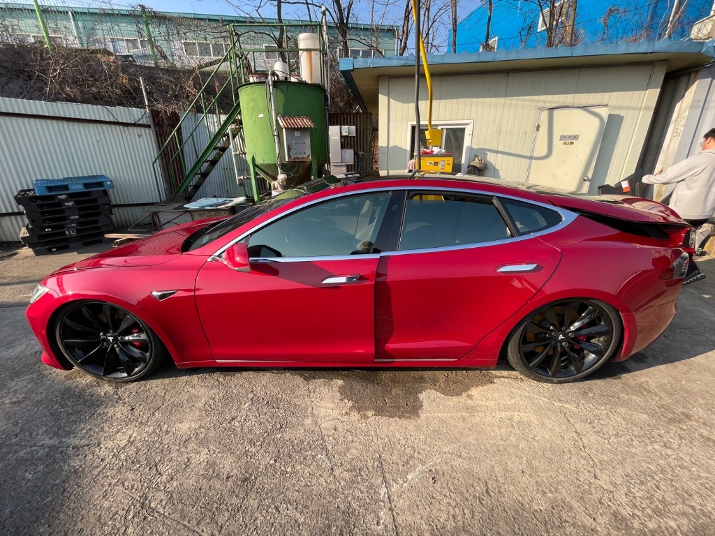 Tesla Others 2017 5YJSA1E26HF218219 Image 13