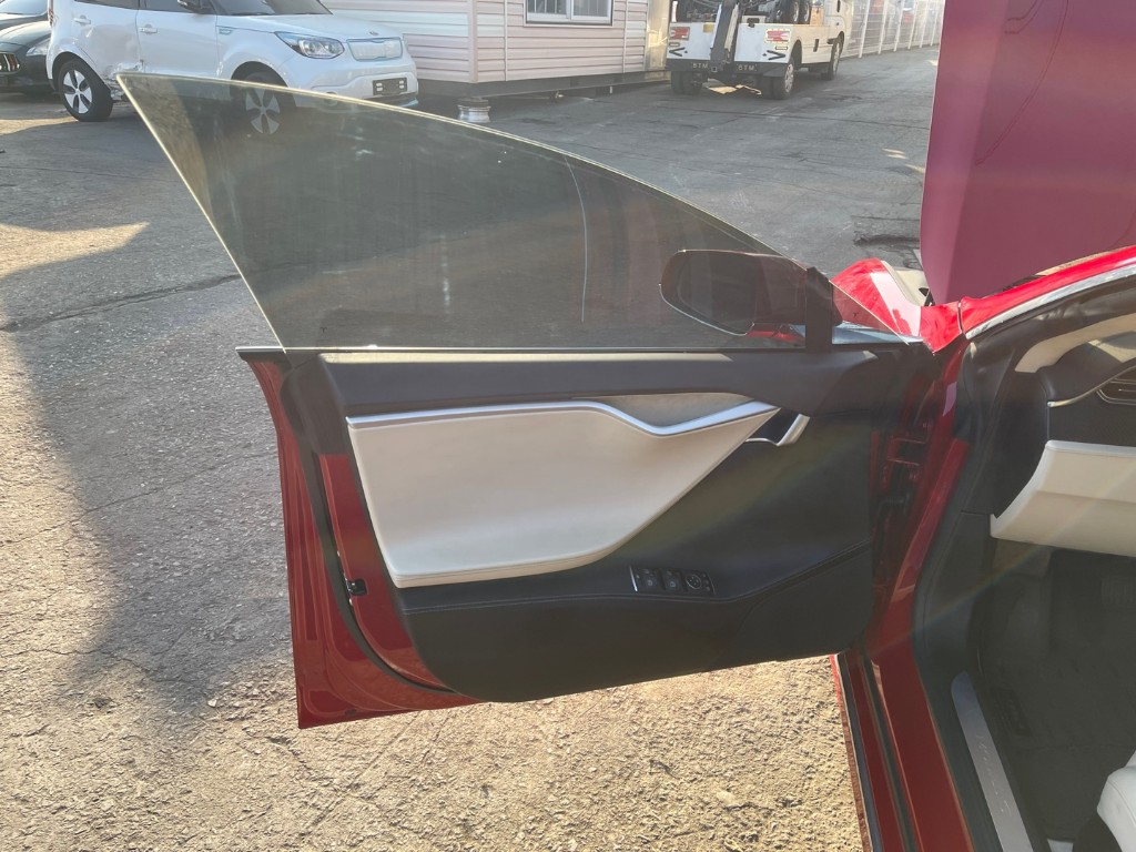 Tesla Others 2017 5YJSA1E26HF218219 Image 18