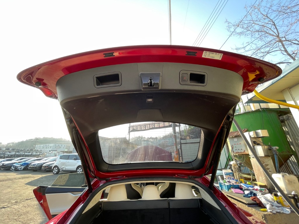Tesla Others 2017 5YJSA1E26HF218219 Image 23