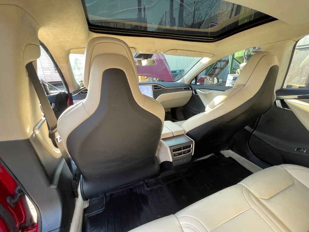 Tesla Others 2017 5YJSA1E26HF218219 Image 31