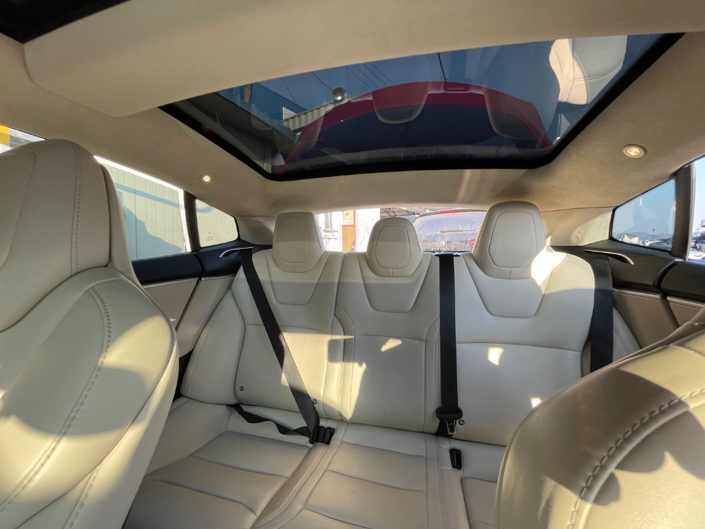 Tesla Others 2017 5YJSA1E26HF218219 Image 33