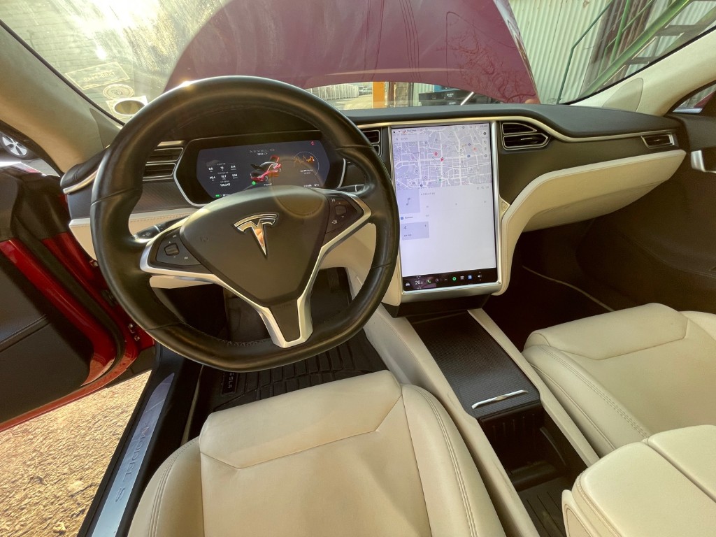 Tesla Others 2017 5YJSA1E26HF218219 Image 34
