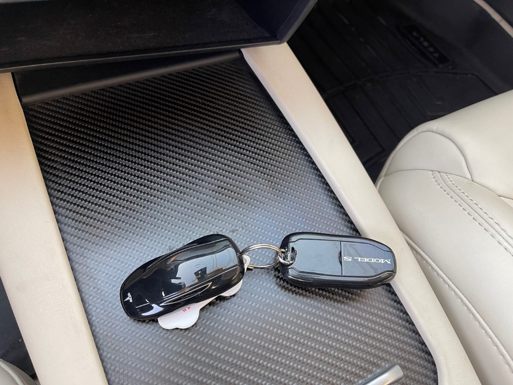 Tesla Others 2017 5YJSA1E26HF218219 Image 38