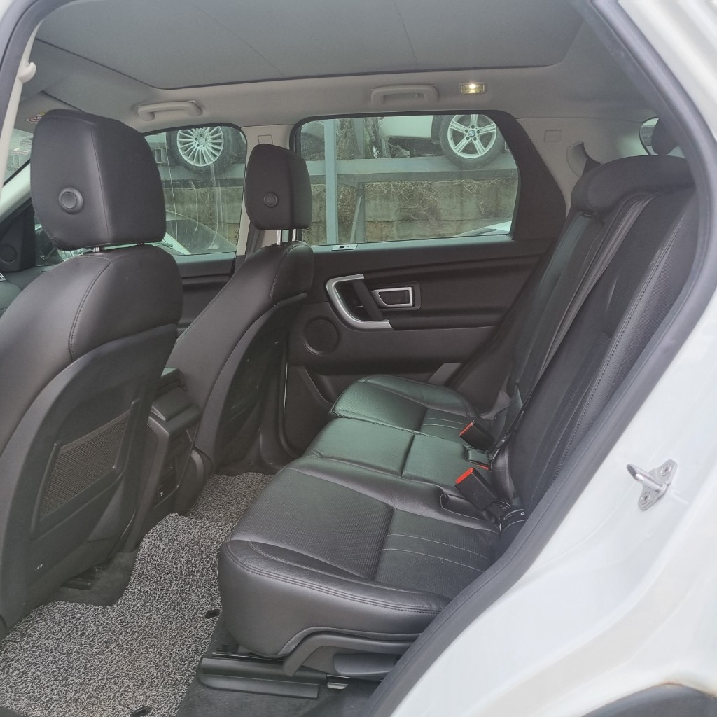 Land Rover Discovery 5 2019 SALCA2BN3KH823856 Image 22