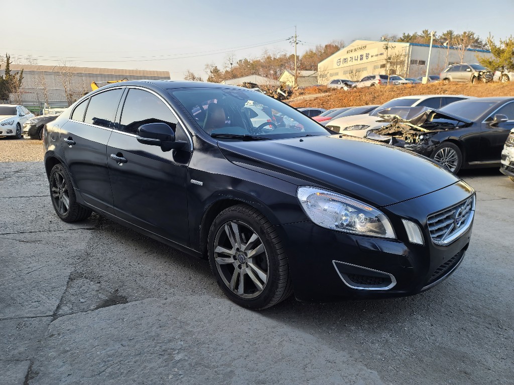 Volvo S60 2013 YV1FS88K0D2210939 Image 13