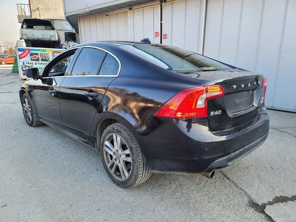 Volvo S60 2013 YV1FS88K0D2210939 Image 30