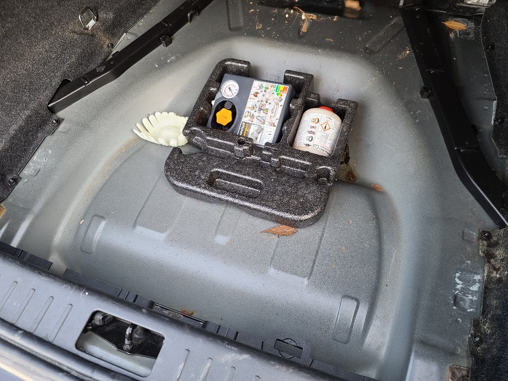 Volvo S60 2013 YV1FS88K0D2210939 Image 4