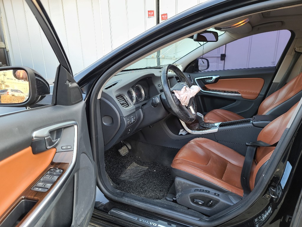 Volvo S60 2013 YV1FS88K0D2210939 Image 9
