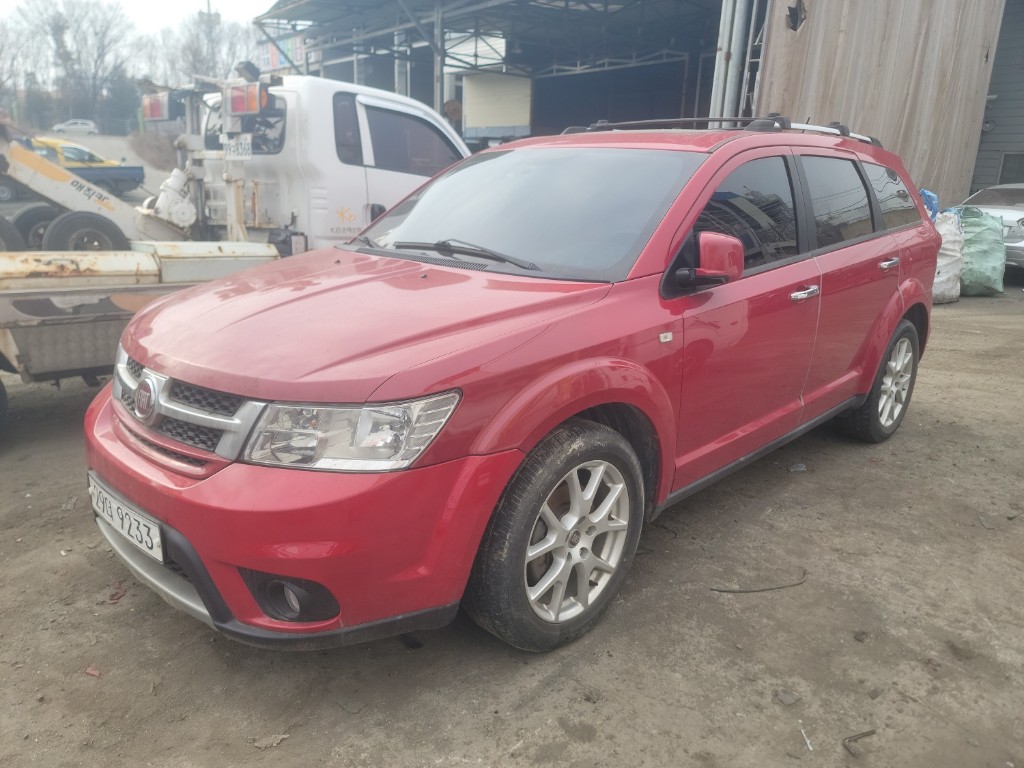 Fiat Freemont 2013 3C4PFBBY2DT530653 Image 2