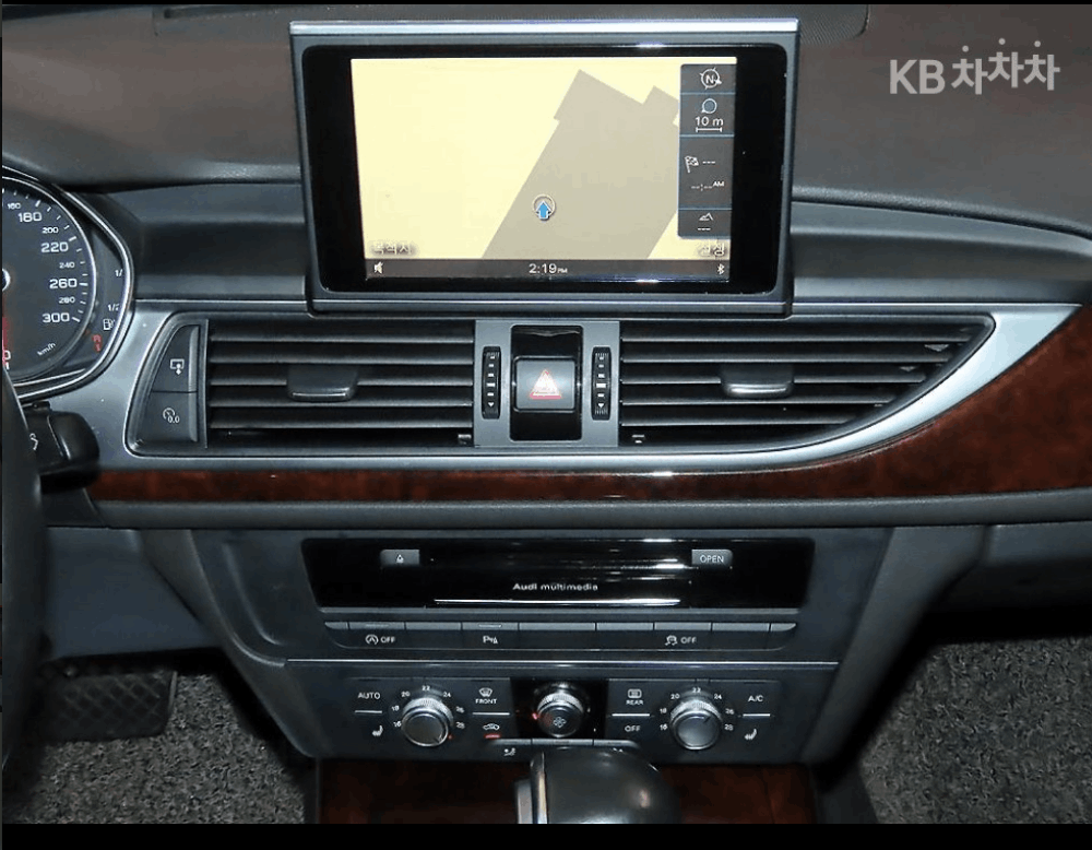 Audi New A6 2015 WAUZZZ4G5FN053536 Image 3