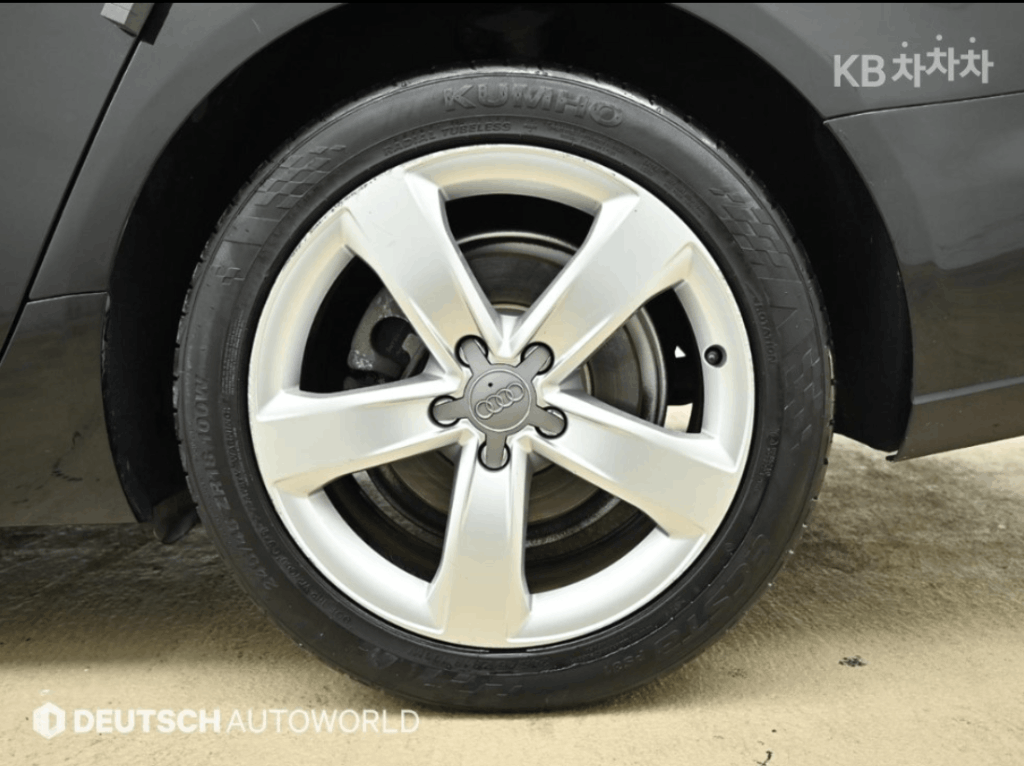 Audi New A6 2014 WAUZZZ4G5EN099883 Image 17