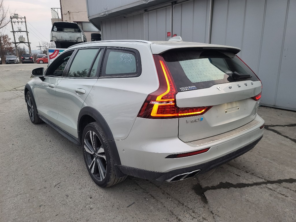 Volvo V60 2020 YV1ZZ102CL1047763 Image 38