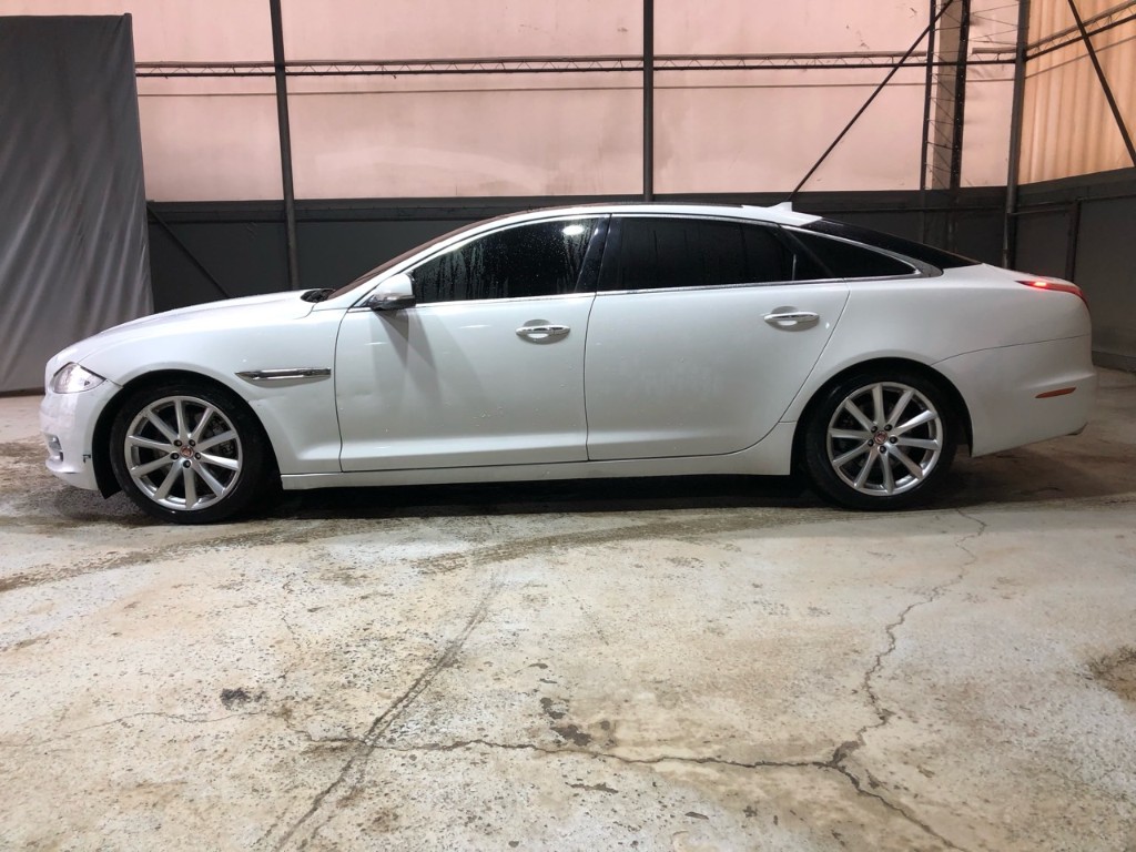 Jaguar Xj 3.0d 2015 SAJAA2228FNV87816 Image 13