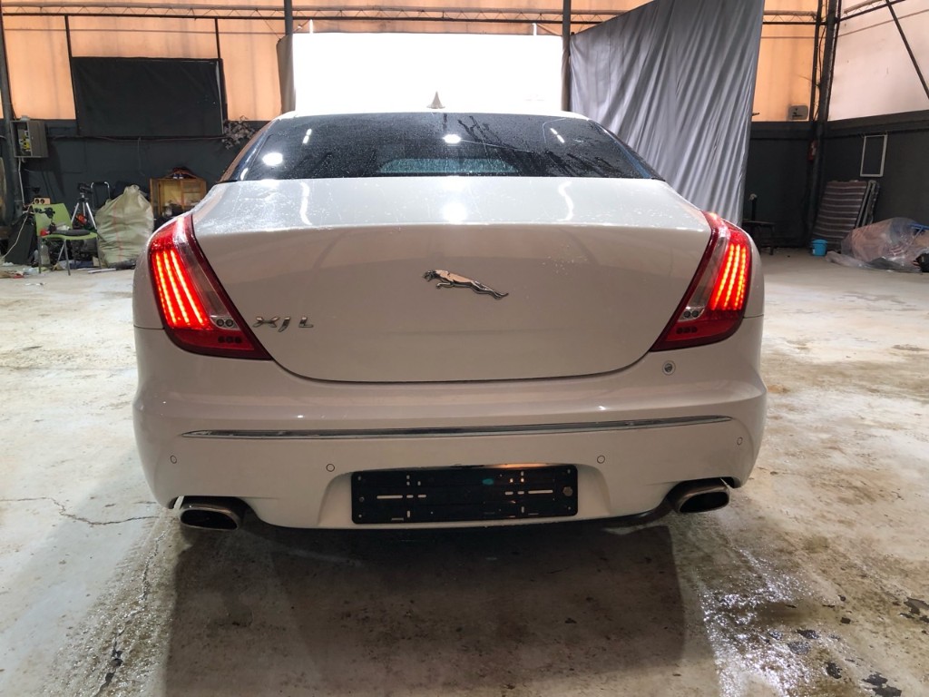 Jaguar Xj 3.0d 2015 SAJAA2228FNV87816 Image 35