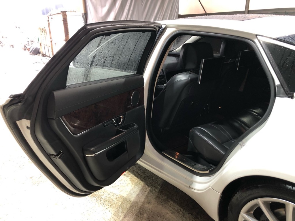 Jaguar Xj 3.0d 2015 SAJAA2228FNV87816 Image 12