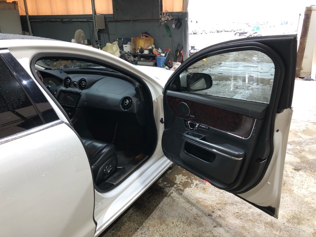 Jaguar Xj 3.0d 2015 SAJAA2228FNV87816 Image 16
