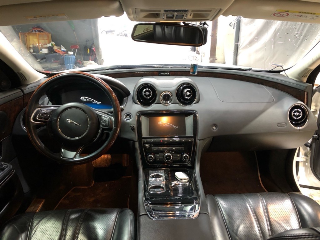 Jaguar Xj 3.0d 2015 SAJAA2228FNV87816 Image 20