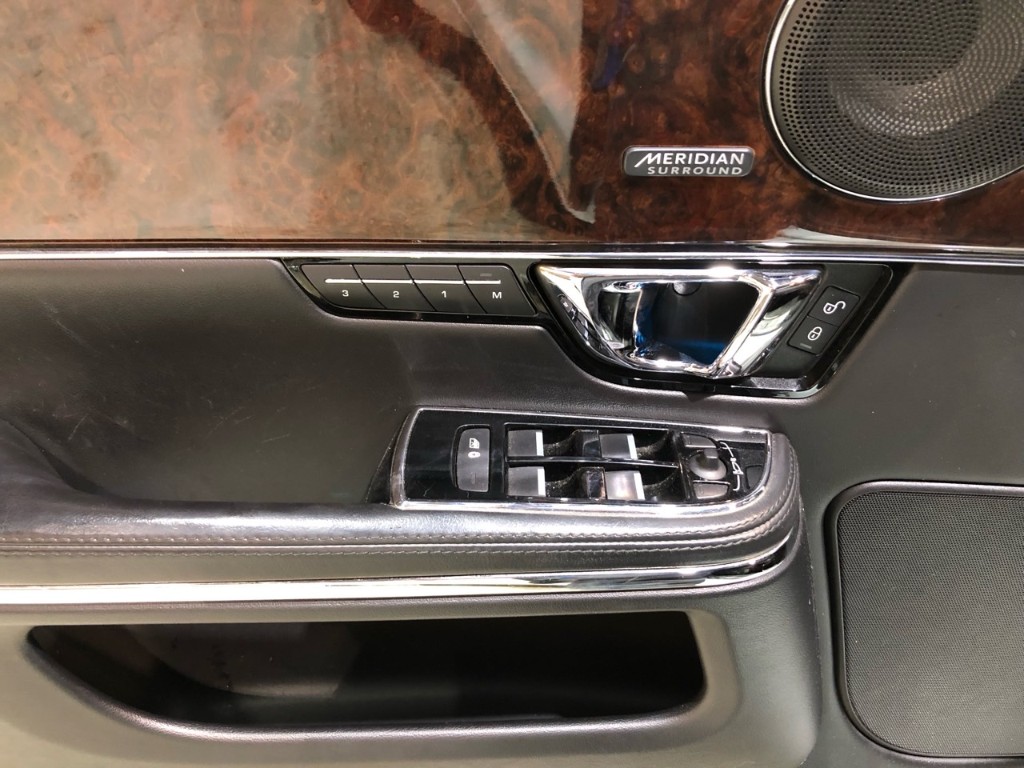 Jaguar Xj 3.0d 2015 SAJAA2228FNV87816 Image 22