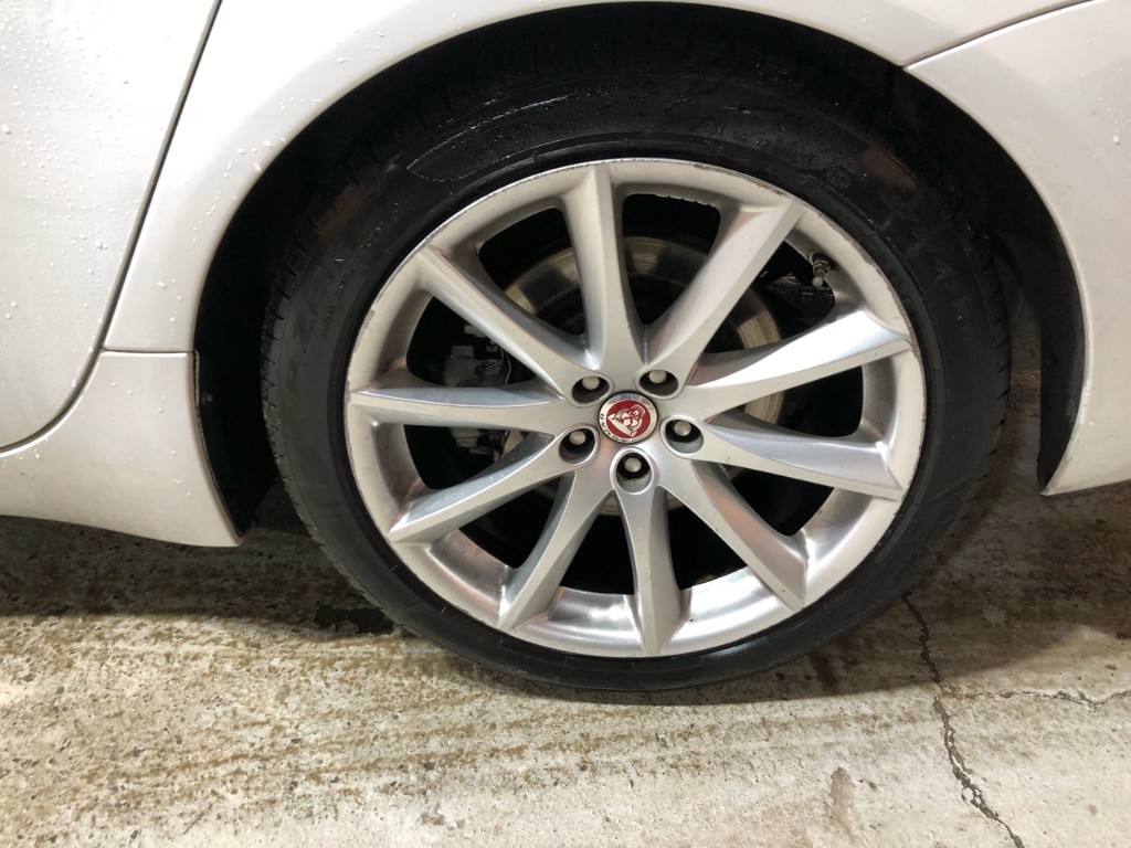 Jaguar Xj 3.0d 2015 SAJAA2228FNV87816 Image 36