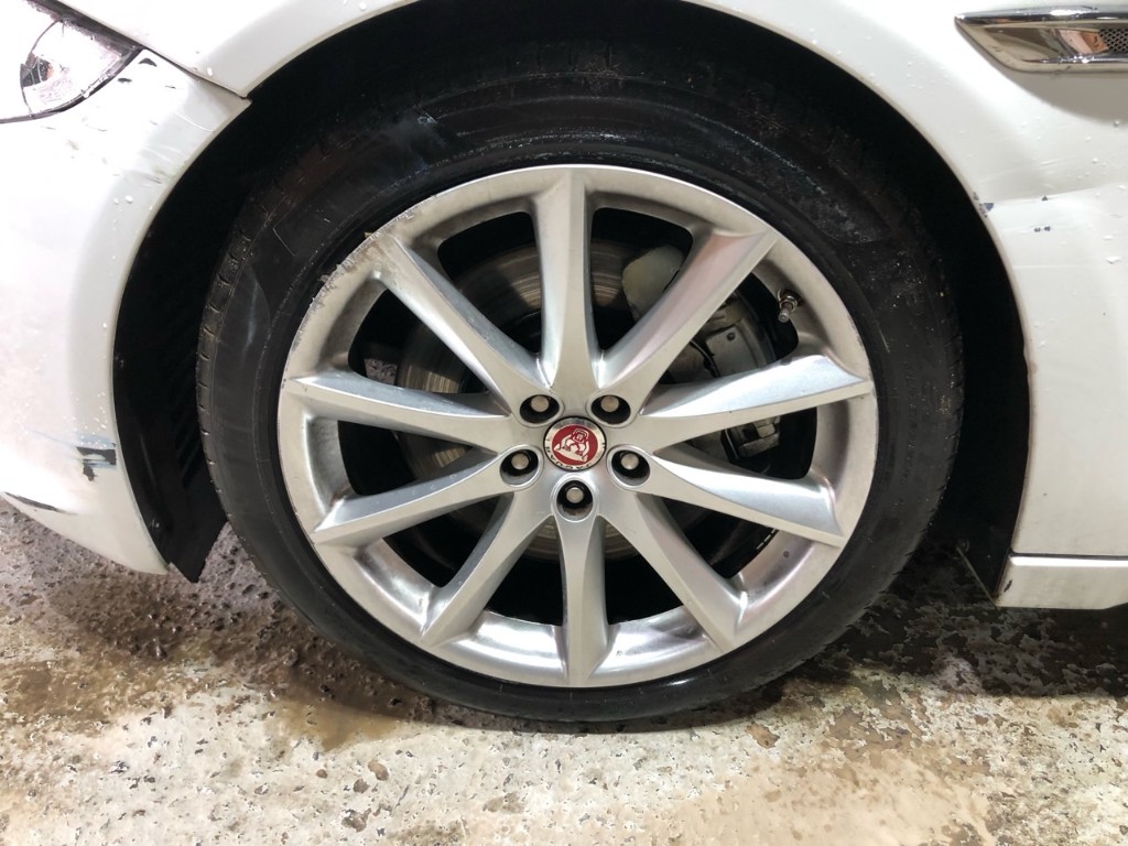 Jaguar Xj 3.0d 2015 SAJAA2228FNV87816 Image 37