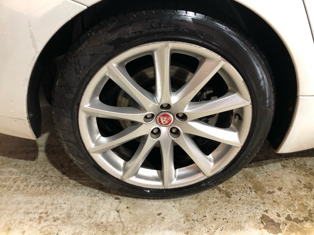 Jaguar Xj 3.0d 2015 SAJAA2228FNV87816 Image 39