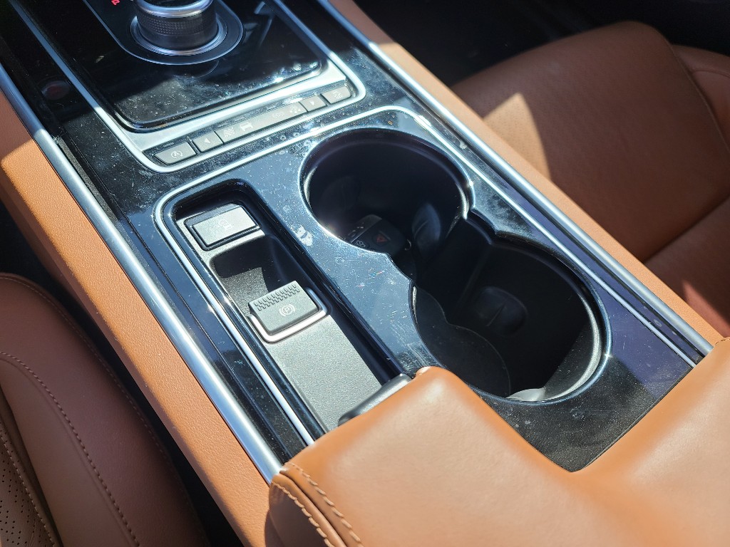 Jaguar Xe 20d 2017 SAJAA4BN8HCP06873 Image 28