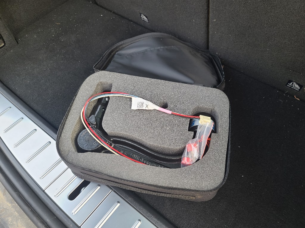 Tesla Others 2018 5YJXCBE23JF131339 Image 15