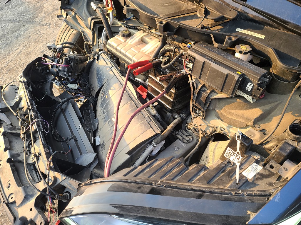 Tesla Others 2018 5YJXCBE23JF131339 Image 17
