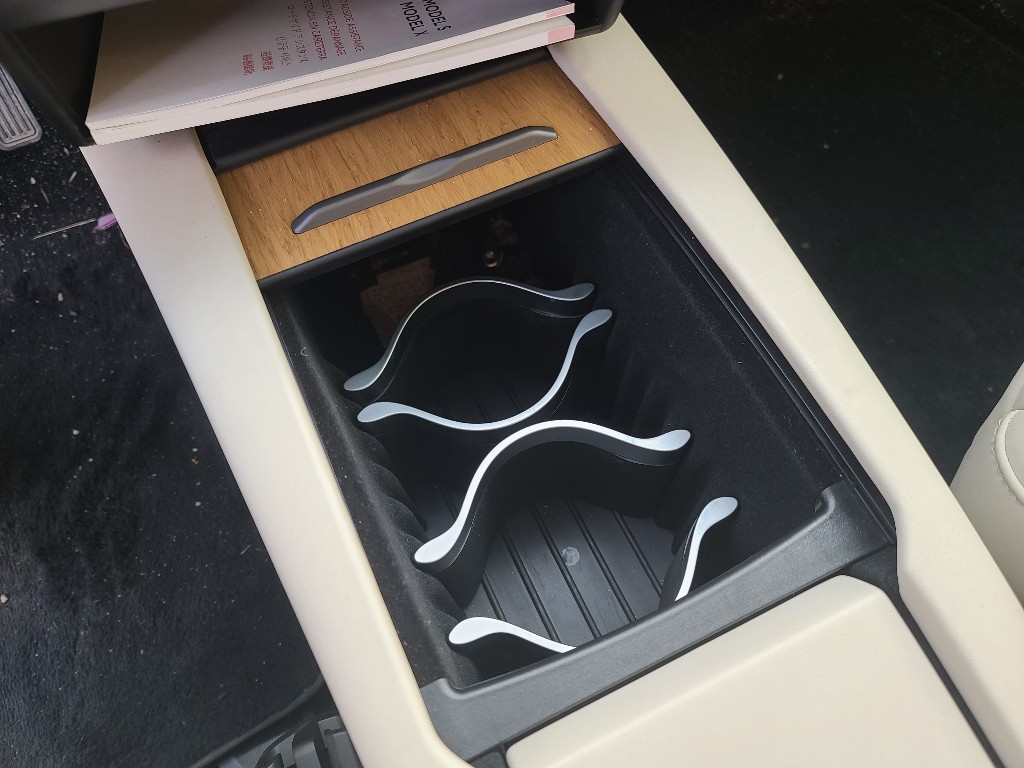 Tesla Others 2018 5YJXCBE23JF131339 Image 30