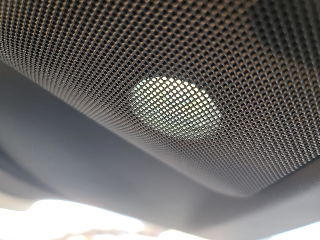 Tesla Others 2018 5YJXCBE23JF131339 Image 31