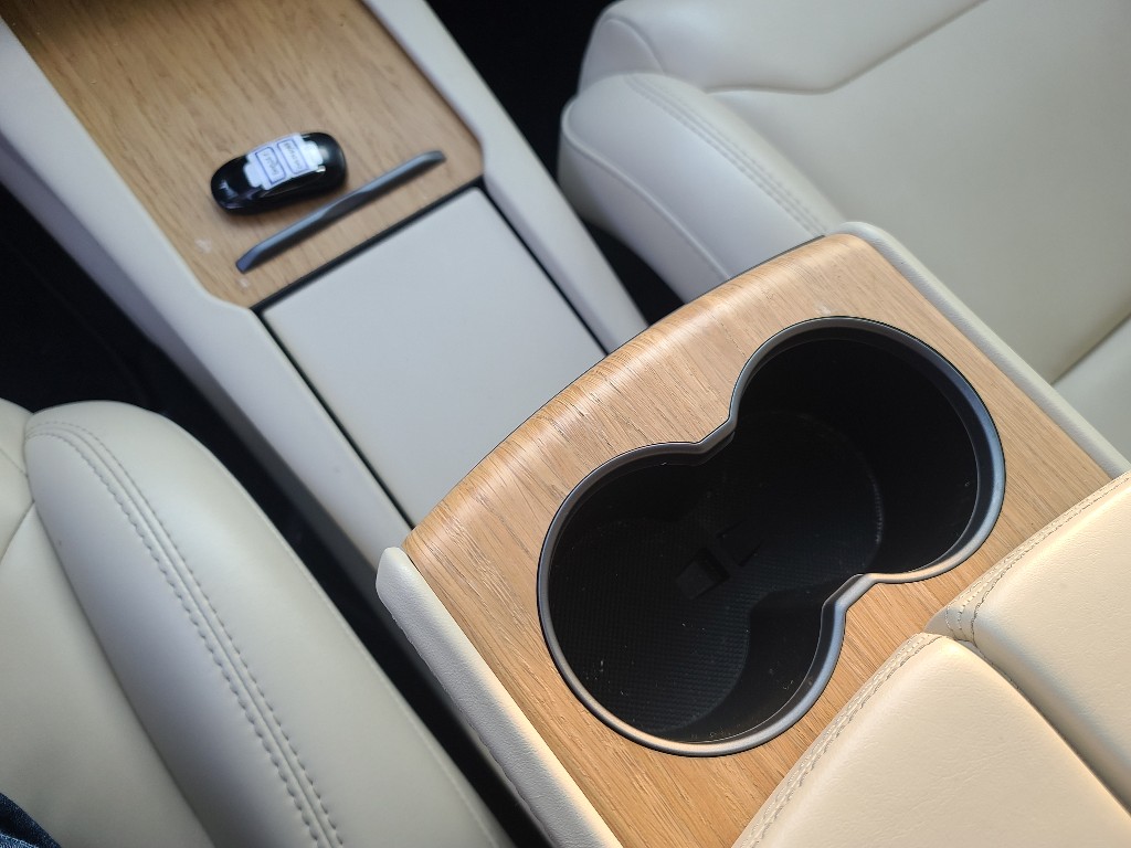 Tesla Others 2018 5YJXCBE23JF131339 Image 33