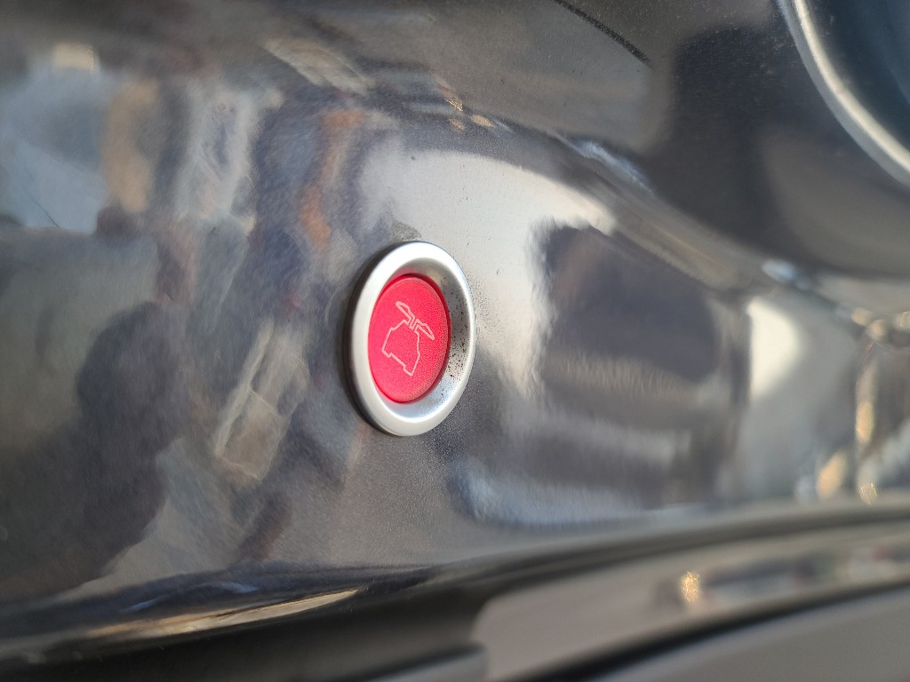 Tesla Others 2018 5YJXCBE23JF131339 Image 45