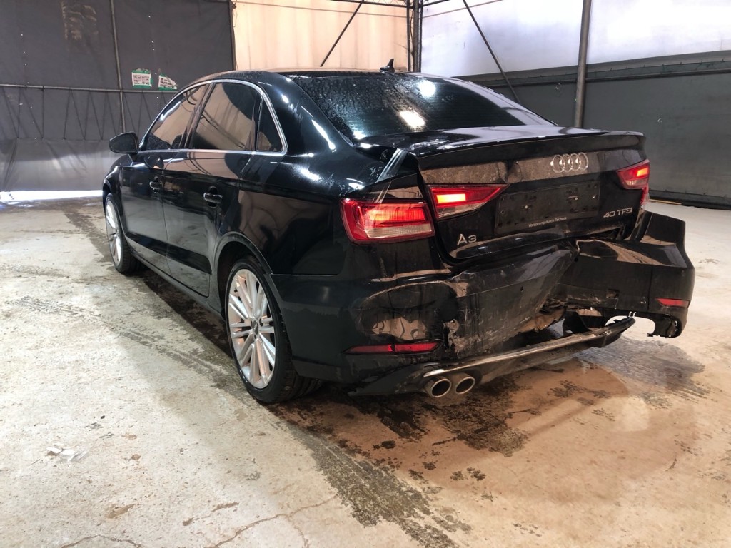 WAUZZZ8V1J1085120 Audi A3